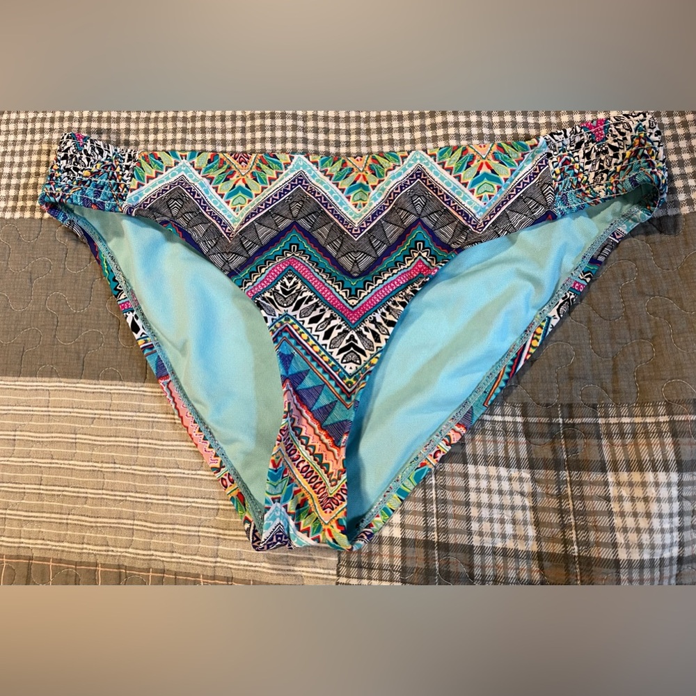 🏝️ Bikini bottom Liz Claiborne